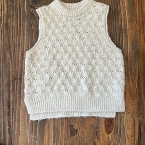 Cream Knit Sleeveless Sweater Vest